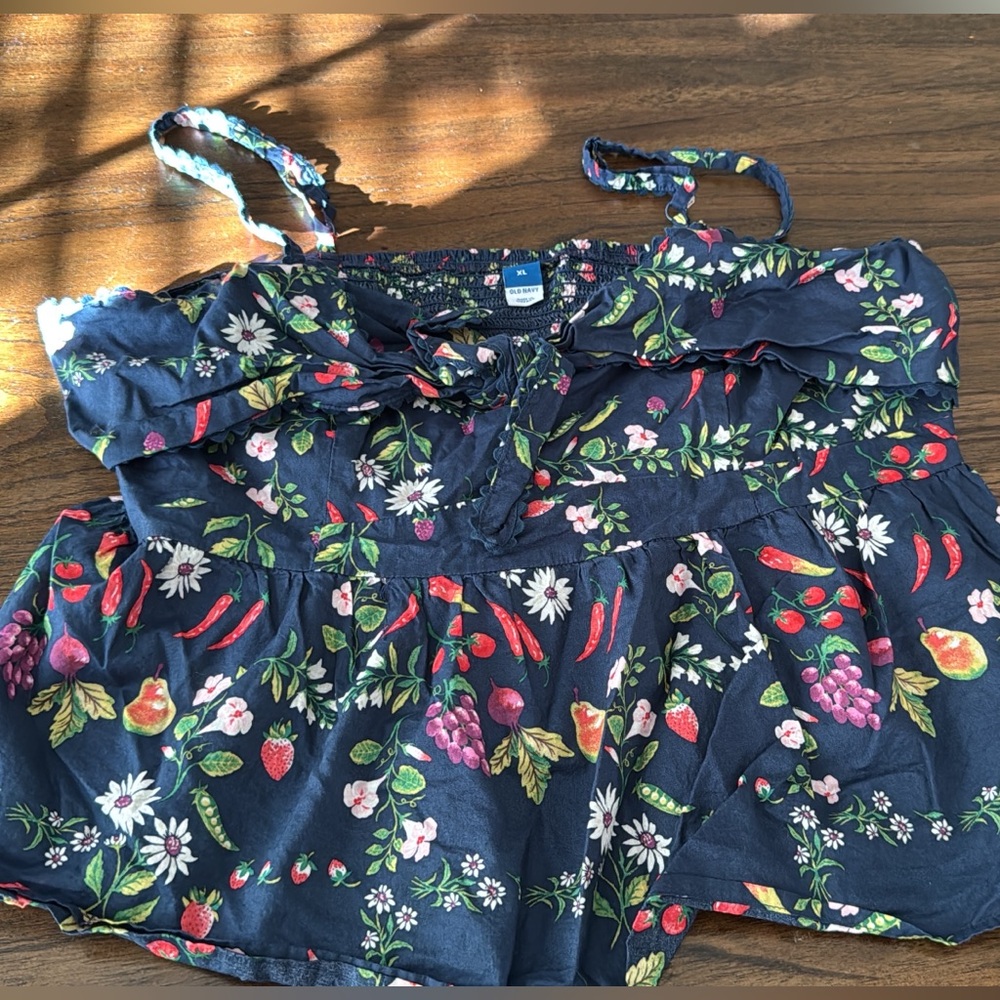 Old Navy Floral Navy Blue Sleeveless Top